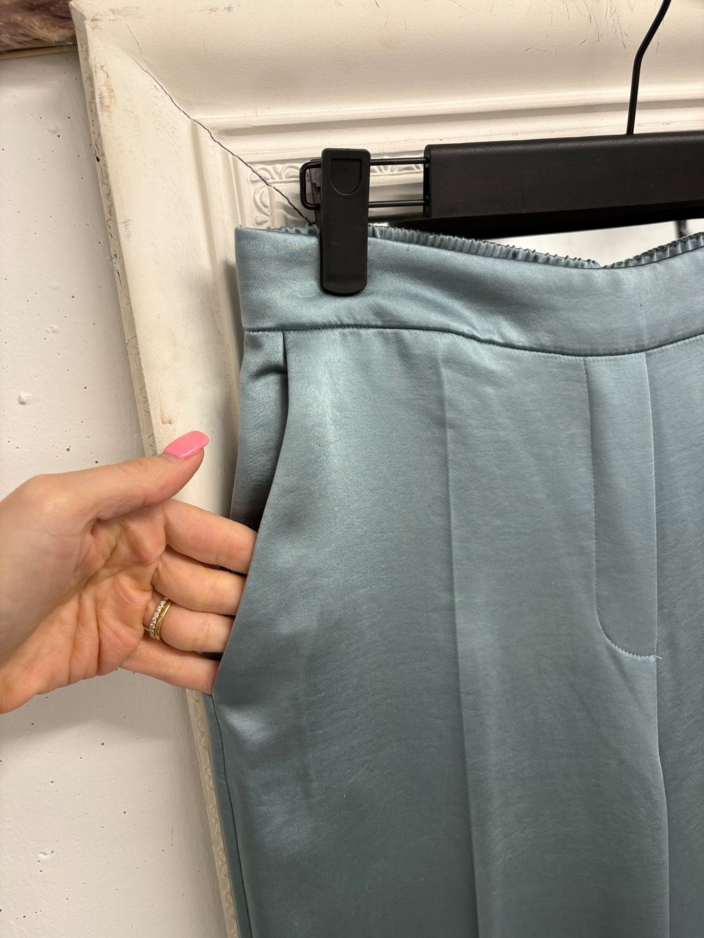 Mango Pantaloni: Mango Hose aus Satin, hellblau Gr. S – Nuovo (secondo la descrizione) da Regensdorf venduto da secondchancefashion 2