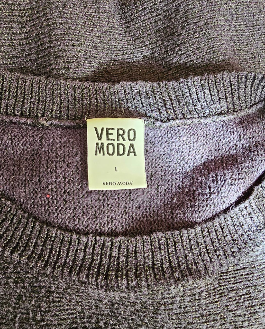 Maglioni & Felpe: VERO MODA cooles Pulloverli Gr. L dunkelblau Glitzerfäden – Usato da Füllinsdorf venduto da Sunnebliemli7 2