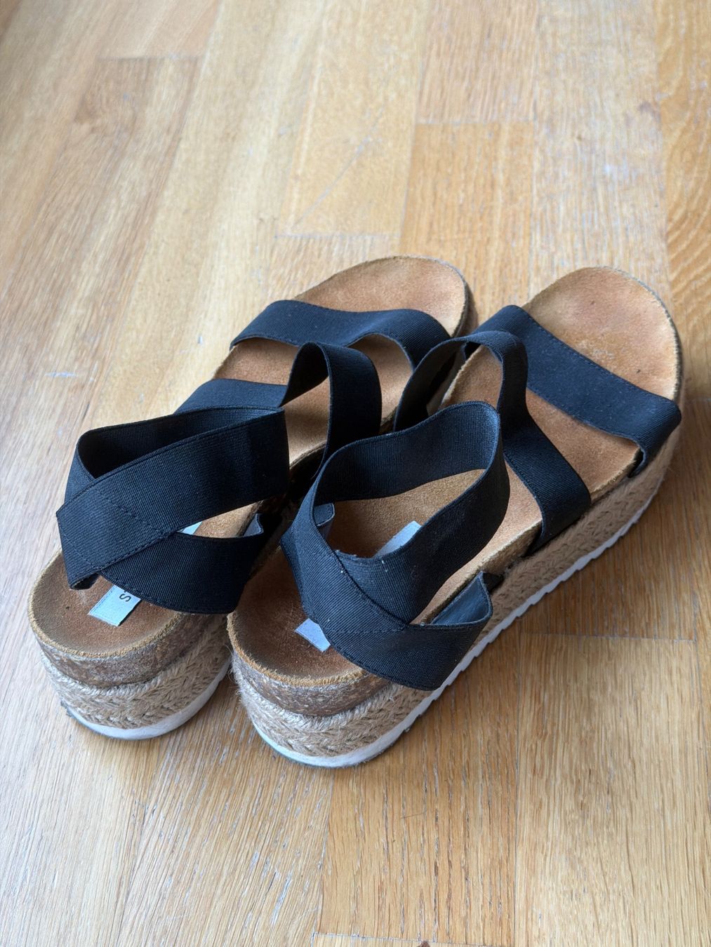 Steve Madden Damenschuhe: Steve Madden Sandalen mit Platform – Gebraucht aus Zürich von wal_5g2t 1