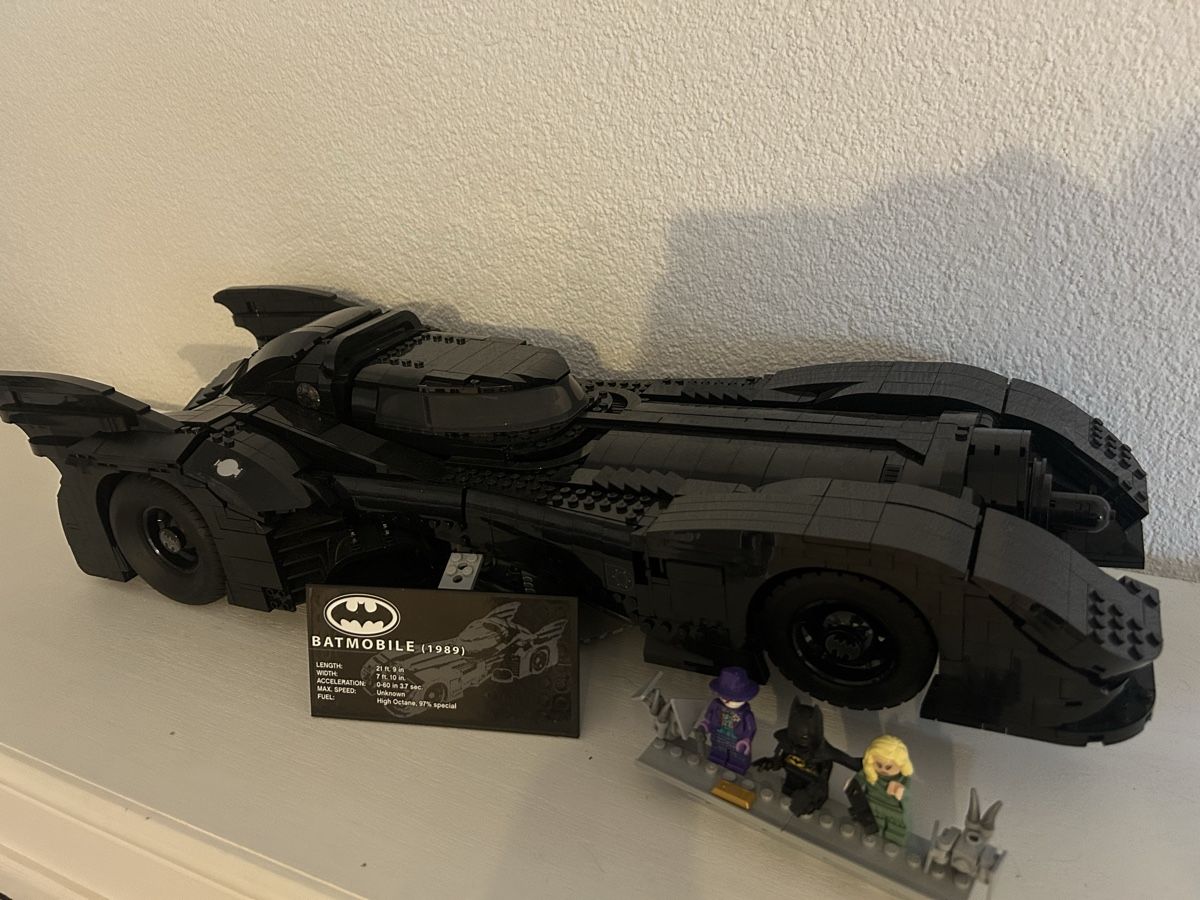 Lego Jeux de construction: LEGO 76139 Batmobile 1989 mit Figuren – D'occasion à Wegenstetten par Pumukel85 2