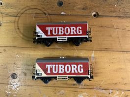 2 Modelleisenbahn Güterwagen Tuborg Spur H0 gebraucht