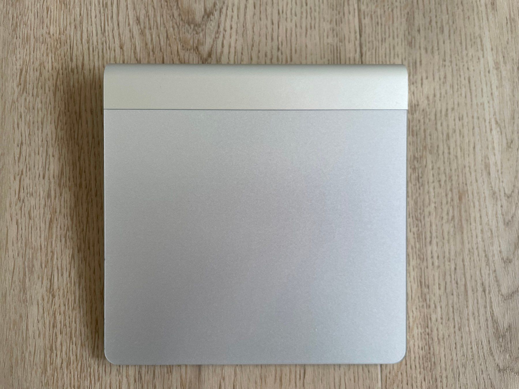 Apple Mouse: Apple Magic Trackpad 1. Gen. A1339 – Bluetooth – Usato da Wetzikon ZH venduto da BackToRetro