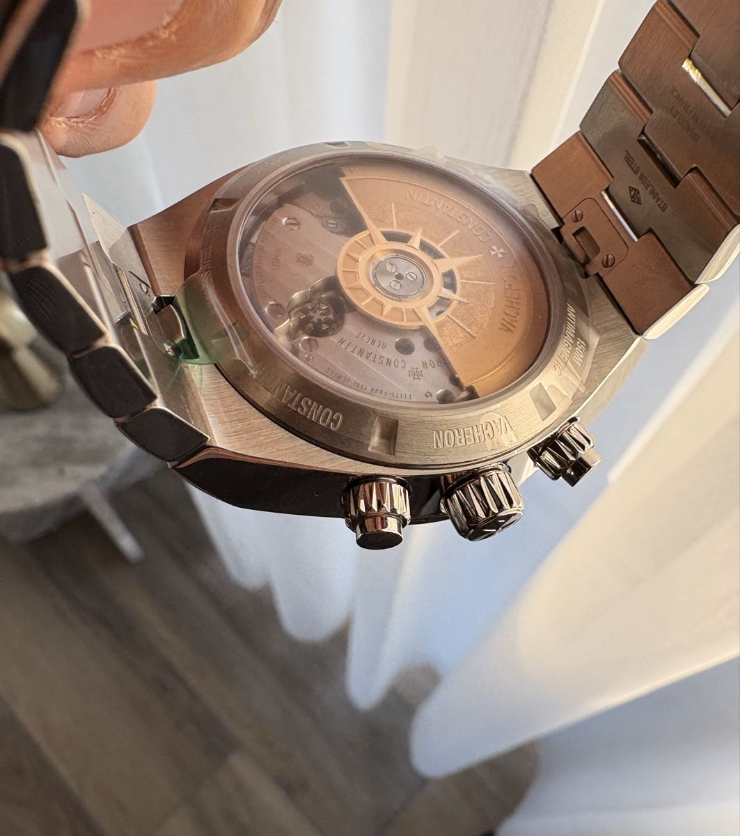 Vacheron Orologi: VACHERON CONSTANTIN Overseas – Nuovo e nell'imballaggio originale da Wangen b. Olten venduto da Erhii 2