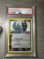Pokemon Karte Poochyena Holon Phantoms PSA 8 bewertet