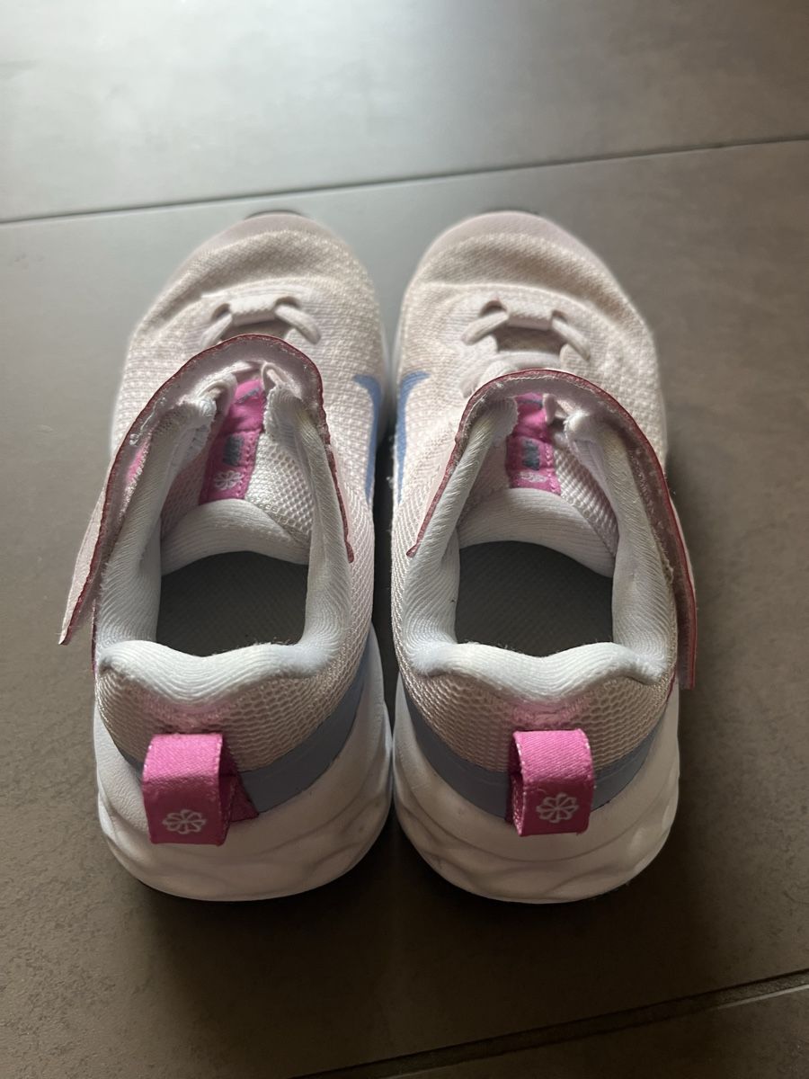 Nike Scarpe per ragazzi: Nike Turnschuhe Running 29.5 wie neu – Nuovo (secondo la descrizione) da Zürich venduto da Gabi_78 2
