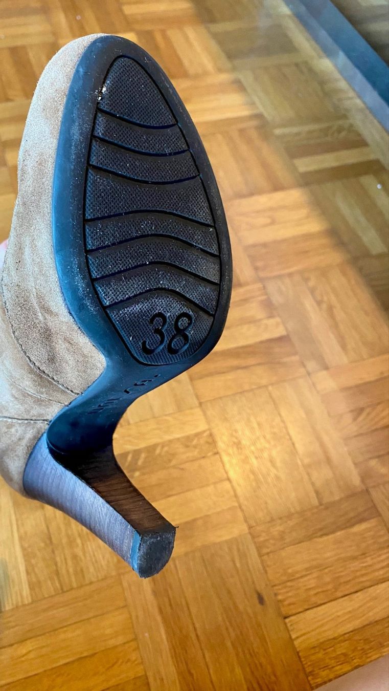 Unisa Scarpe da donna: Stiefeletten/Ankle Boot von UNISA mit Absatz – Usato da Lugano venduto da mariavenezia 5