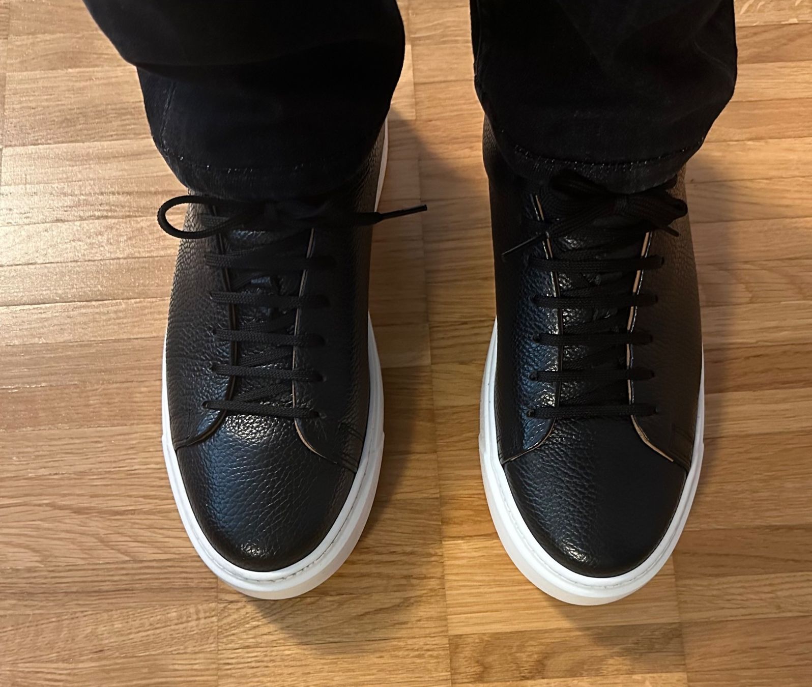 Herrenschuhe: 💥 MULTIKAUF-ANGEBOT 💥 Essential Black –  Leder-Sneaker – Neu und originalverpackt aus Wittenbach von bes_k8vr 9