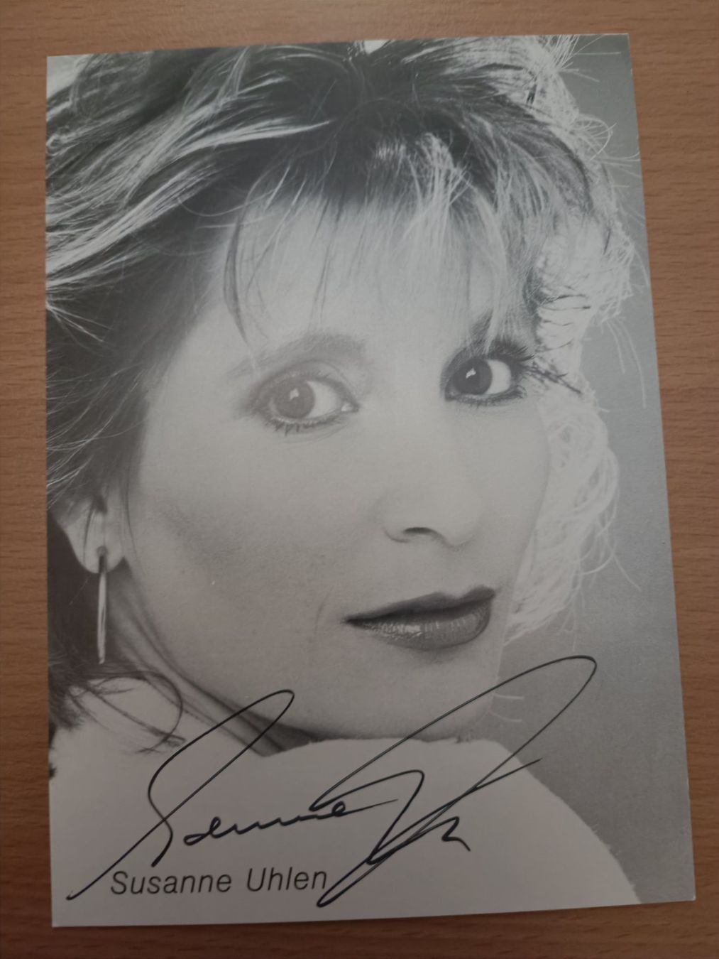 Autografi: Susanne Uhlen - handsignierte Autogrammkarte – Usato da Menziken venduto da Artographs