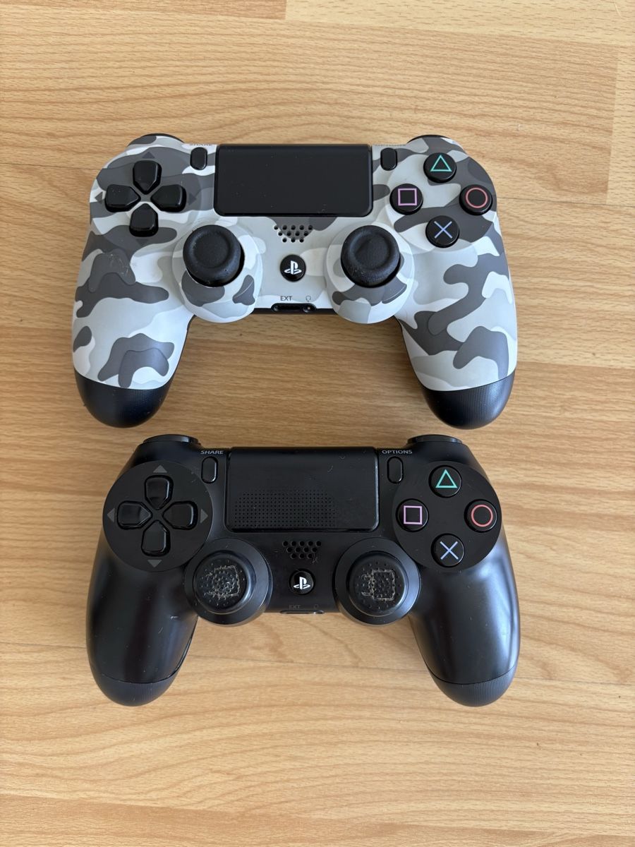 Sony Konsolen: PS4 - Systemsoftware-Version 9.03 - 500 GB - 2 Controllers  – Gebraucht aus Burgdorf von iur_6898 4