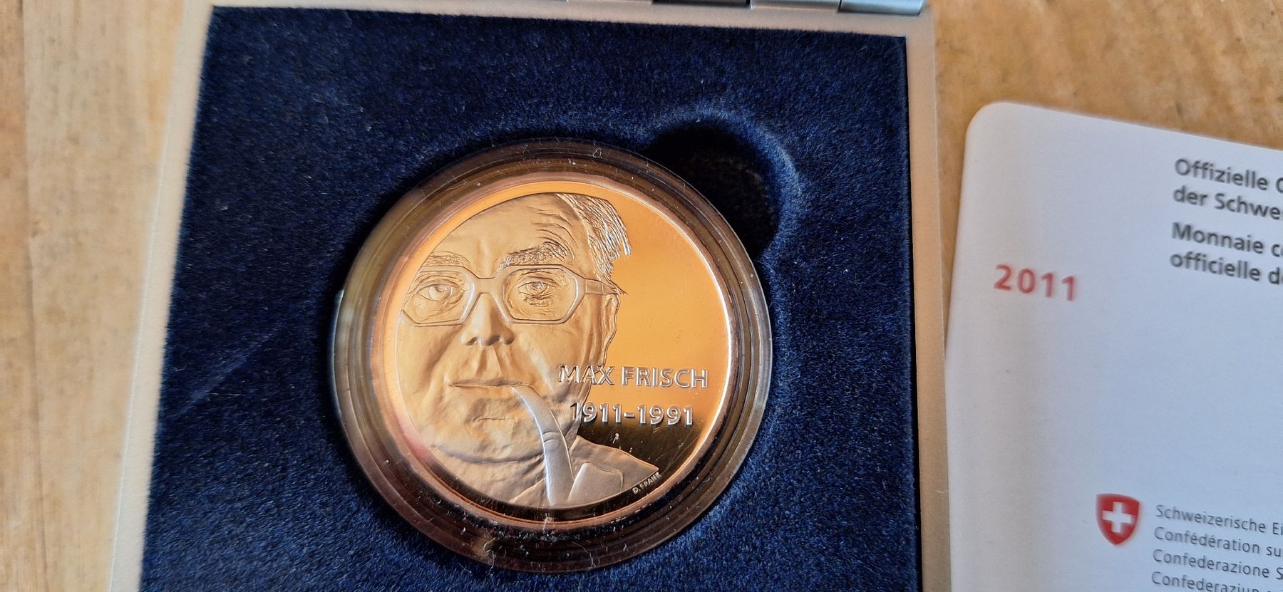 Tutti le monete: Monnaie Suisse Commémorative Max Frisch 2011 – Nuovo e nell'imballaggio originale da Le Sentier venduto da Loorenz 1
