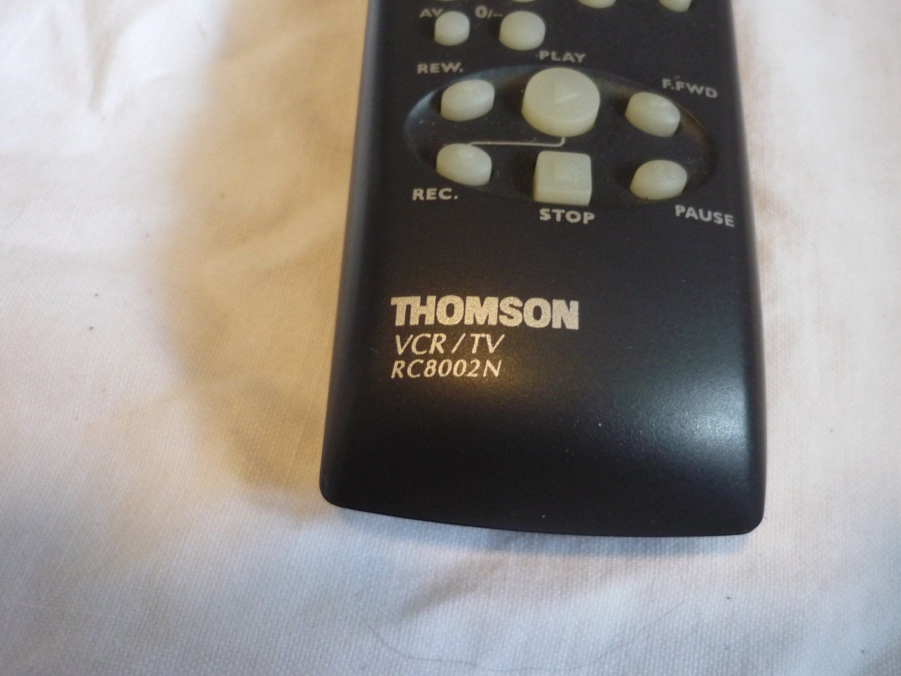 Fernbedienungen: Fernbedienung Thomson Video TV Remote control - RC8002N – Gebraucht aus Beringen von Flatretriever 1