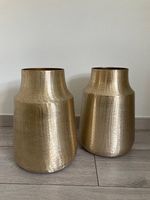 2 goldene Deko-Vasen im Set, gehämmerte Optik