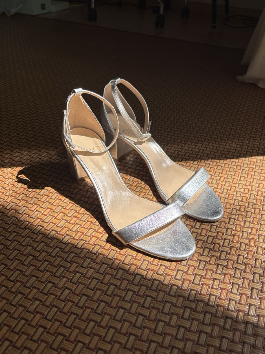Scarpe da donna: Silberne Sommer-Sandalen, Absatz, Grösse 40 – Usato da Zürich venduto da len_c58x
