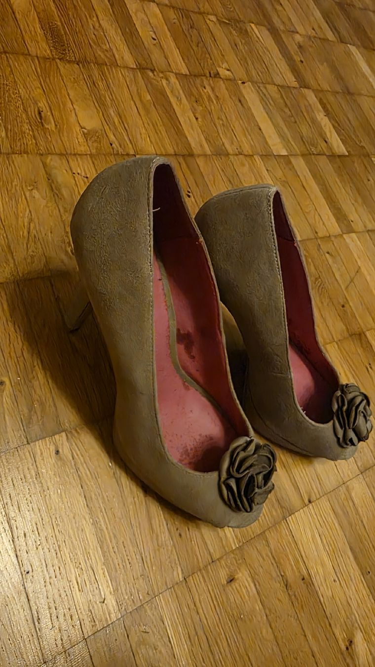 Chaussures femmes: Pumps by Daniela Katzenberger – Neuf (Voir description) à Thun par remyi 2