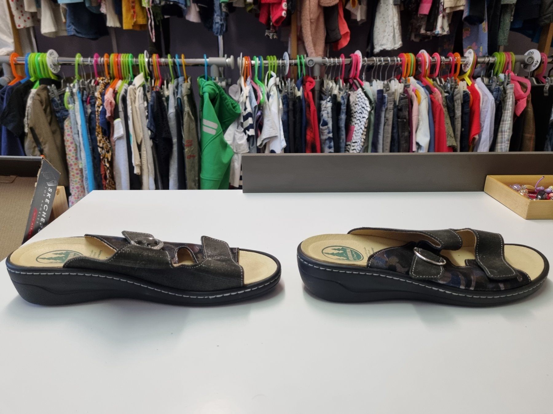 Scarpe da donna: Franken Finken Grösse 41 – Usato da Schönenwerd venduto da Chez_Mimi