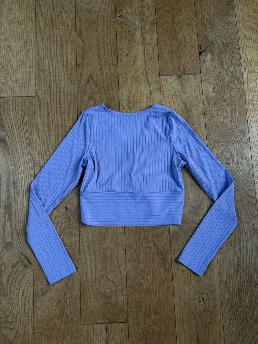 Shein Top: Trendiges Langarm-Crop-Top in Grösse S – Usato da Frauenfeld venduto da lin_77m9 1