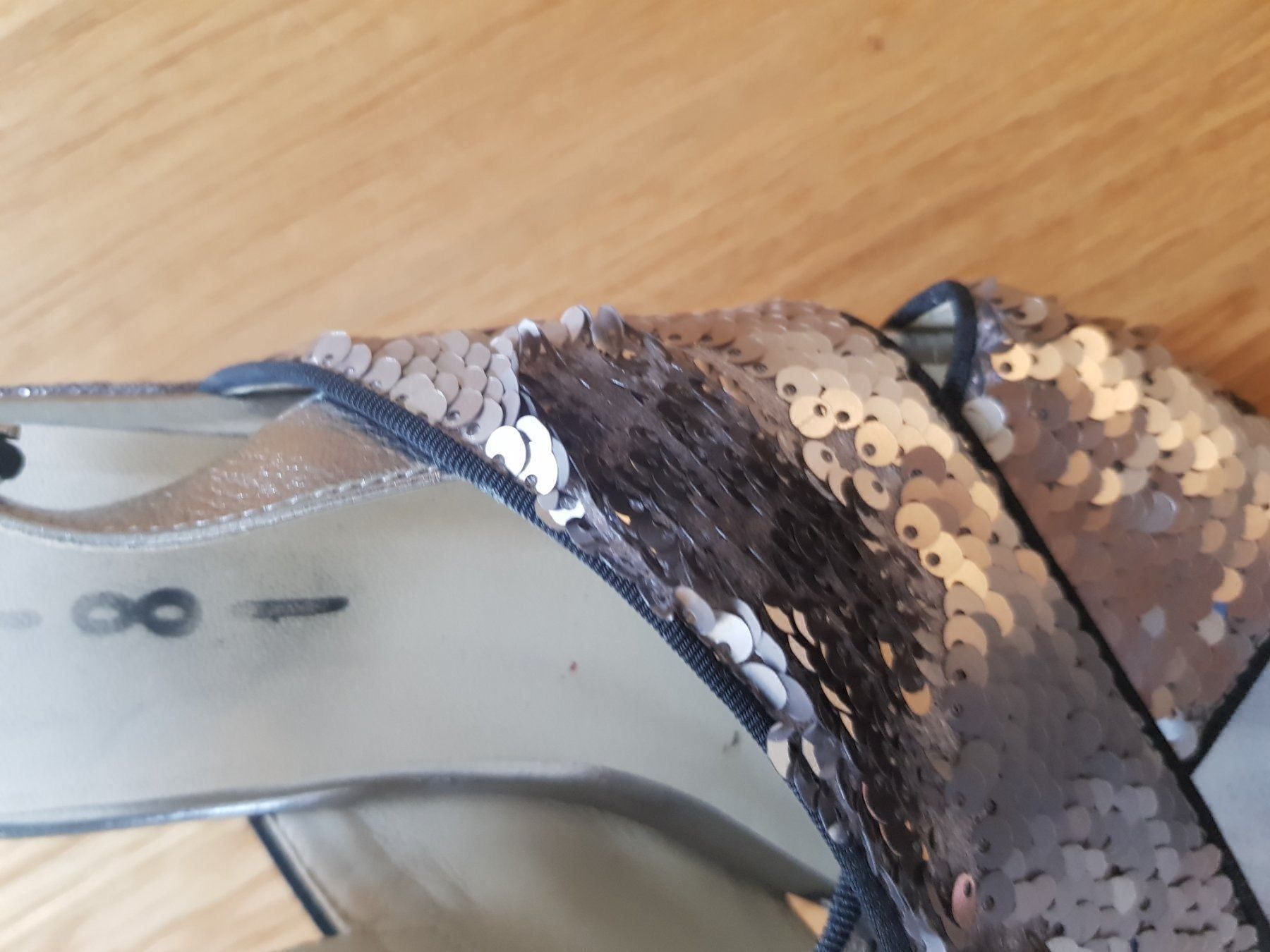 Scarpe da donna: Pailetten Sandalen, Grösse 36 – Usato da Eschenbach SG venduto da SanFranciscoCalifornia 4
