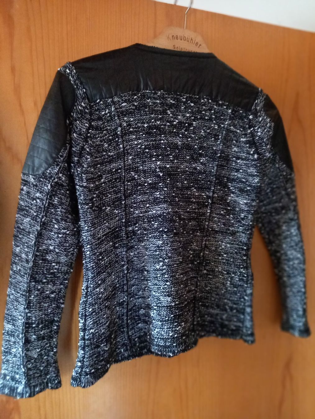 Jacken: Deux vestes – Gebraucht aus Epagny von sig_fj9g 2