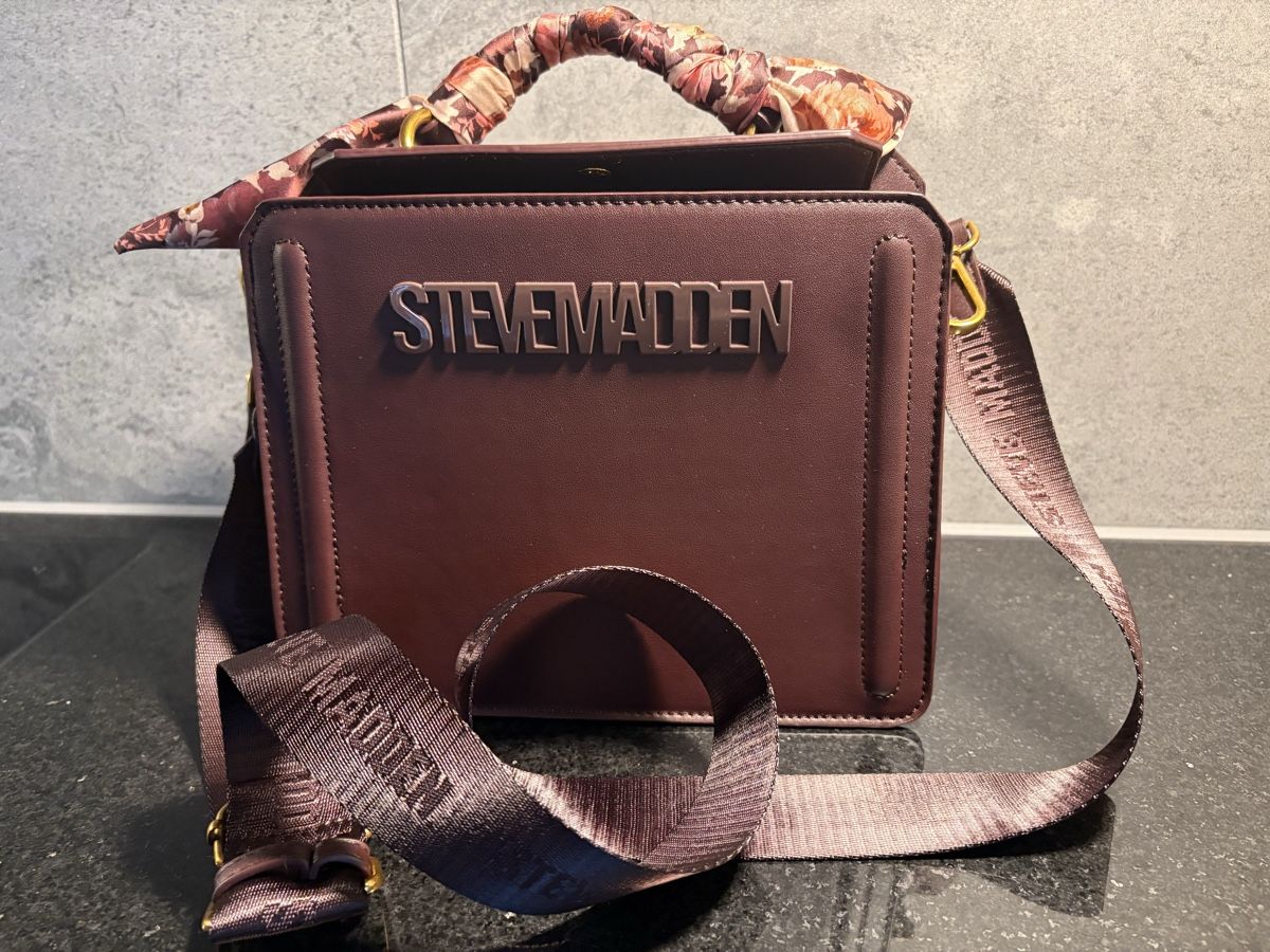 Steve Madden Taschen für Damen: NEU Steve Madden Umhängetasche – Neu und originalverpackt aus Flamatt von mar_tp2j 1