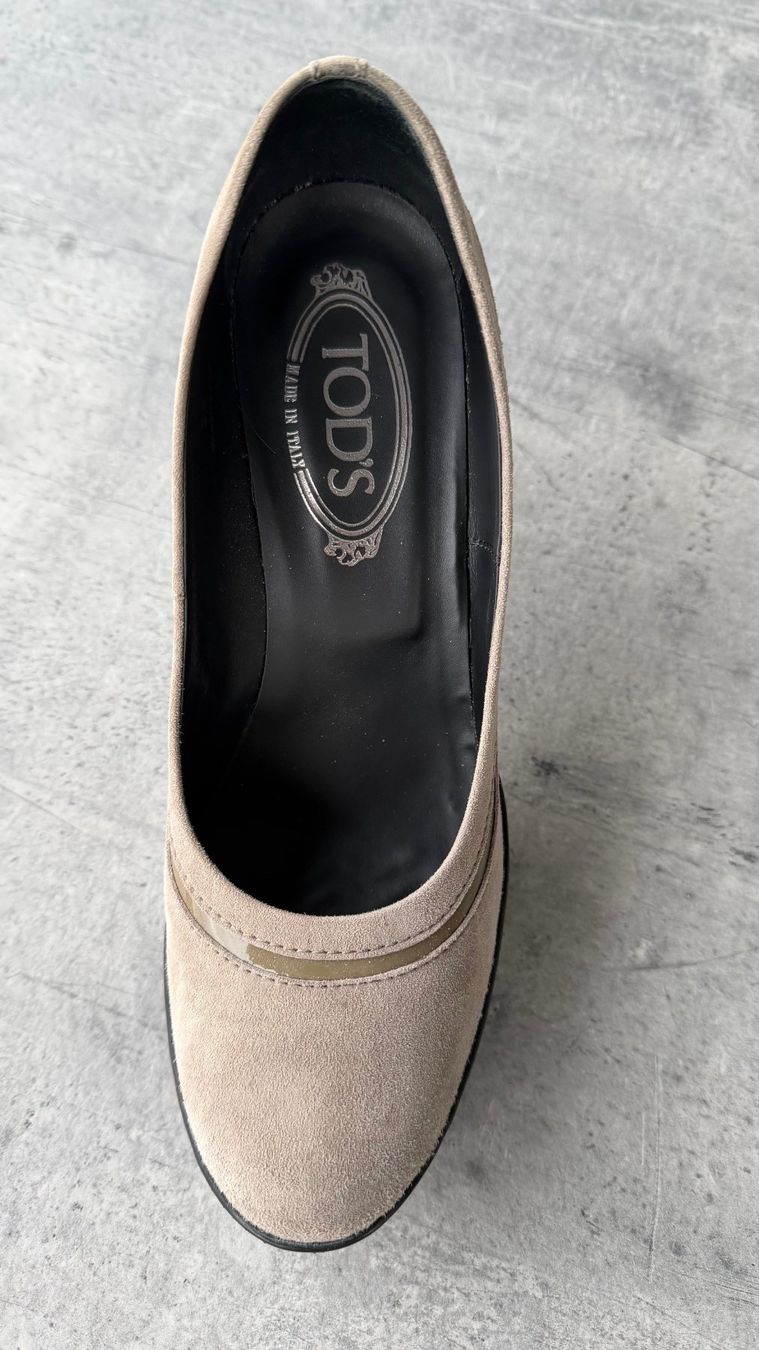 Tod'S Scarpe da donna: TOD'S Pumps Wildleder hellgrau Grösse 39 – Nuovo (secondo la descrizione) da Steinhausen venduto da Thisplacer 4