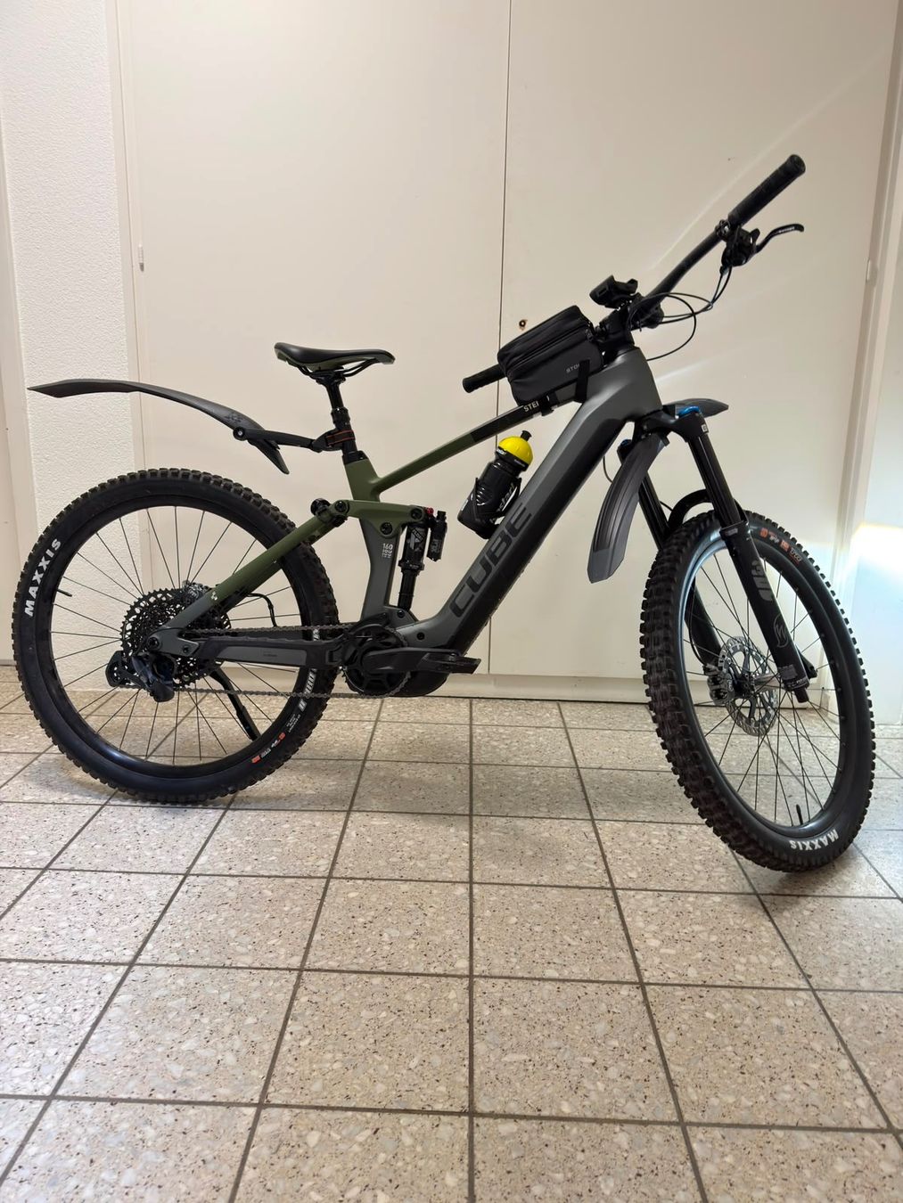 Cube Biciclette: Cube Stereo Hybrid 160 HPC TM flash E-Bike Fully Carbon M – Usato da Rapperswil SG venduto da MelanieMelone 1