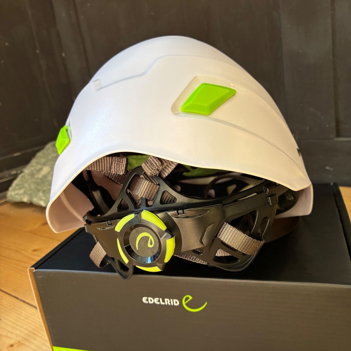 Edelrid Caschi: Edelrid Kletterhelm weiss – Nuovo (secondo la descrizione) da Küttigen venduto da thoren77 5