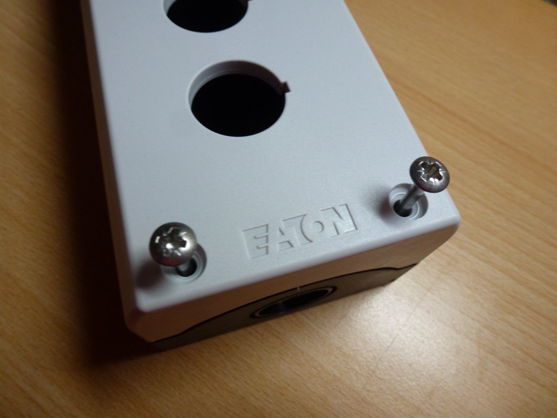 Eaton Interruttori: Eaton AP Gehäuse M22-I6 – Nuovo (secondo la descrizione) da Hombrechtikon venduto da HGK50 2