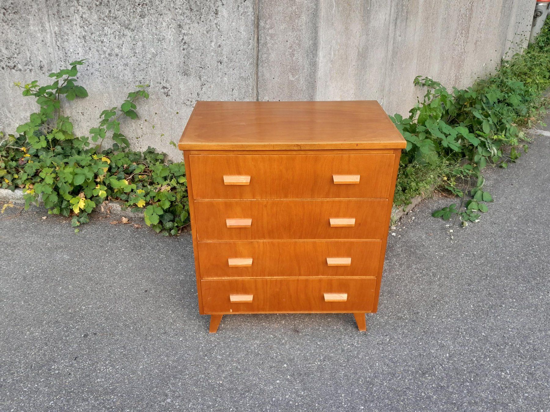 Kommoden: Vintage Kommode / Sideboard / Möbel evtl. Pago? – Gebraucht aus Männedorf von Bel-view 1