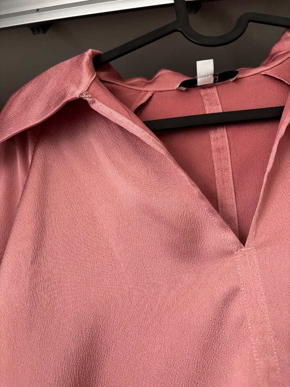 Blusen: Rosa Bluse – Neu (gemäss Beschreibung) aus Männedorf von jad_l7jg 3