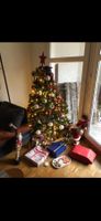 Christmas tree with balls verpackt