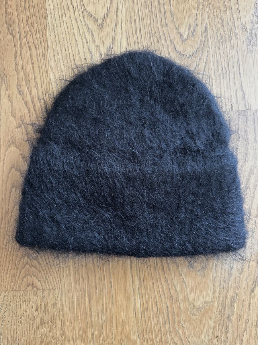 Hüte, Mützen & Caps: Beanie Totême Alpaka – Gebraucht aus Ueberstorf von Lean66