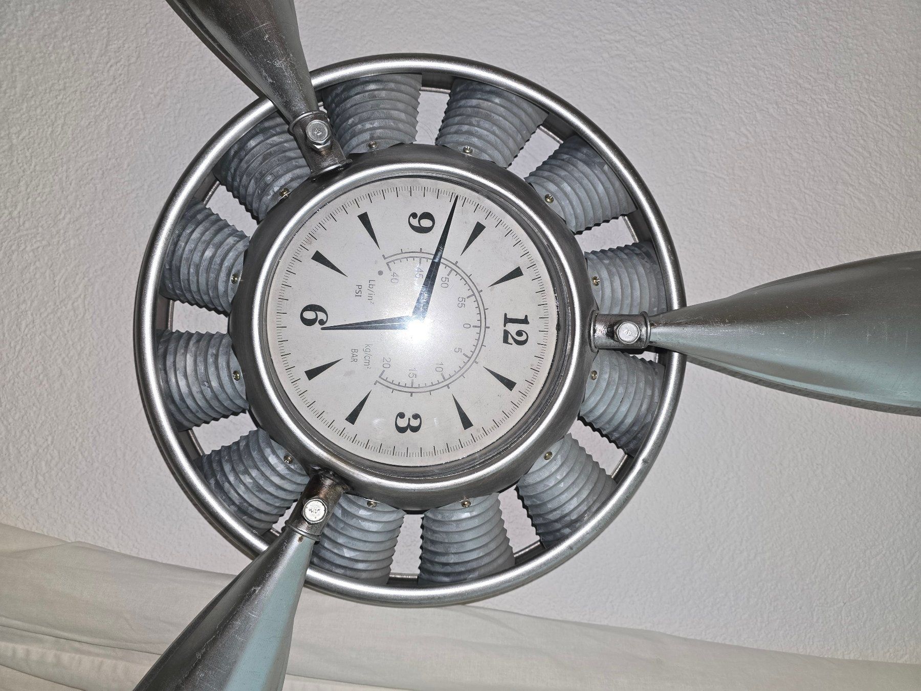 Motori: die spezielle Wanduhr..wie ein Propeller-Motor... – Usato da Erlinsbach SO venduto da Kunst-Boutique 3