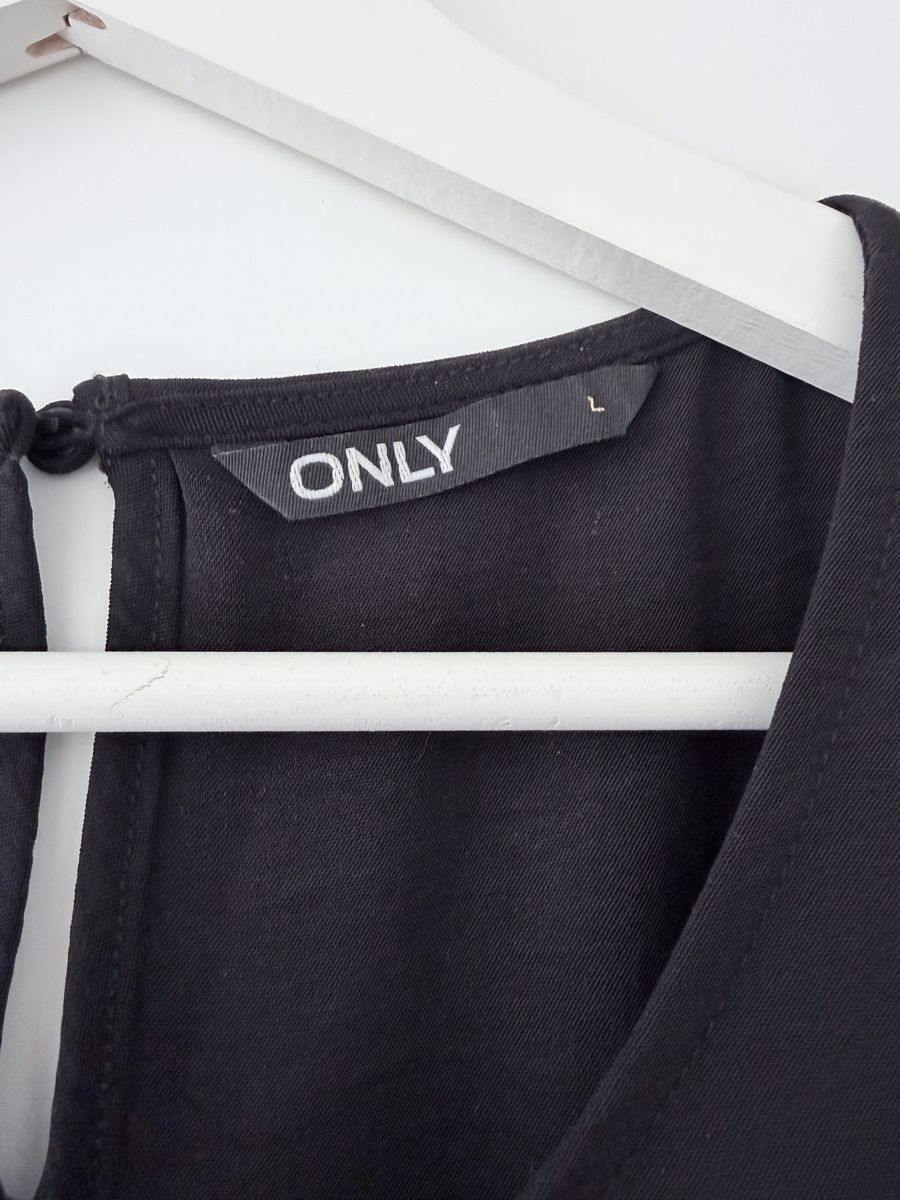 Only Kleider: Schwarzes Kleid von ONLY - Grösse L – Gebraucht aus Schaffhausen von sam_8jng 1
