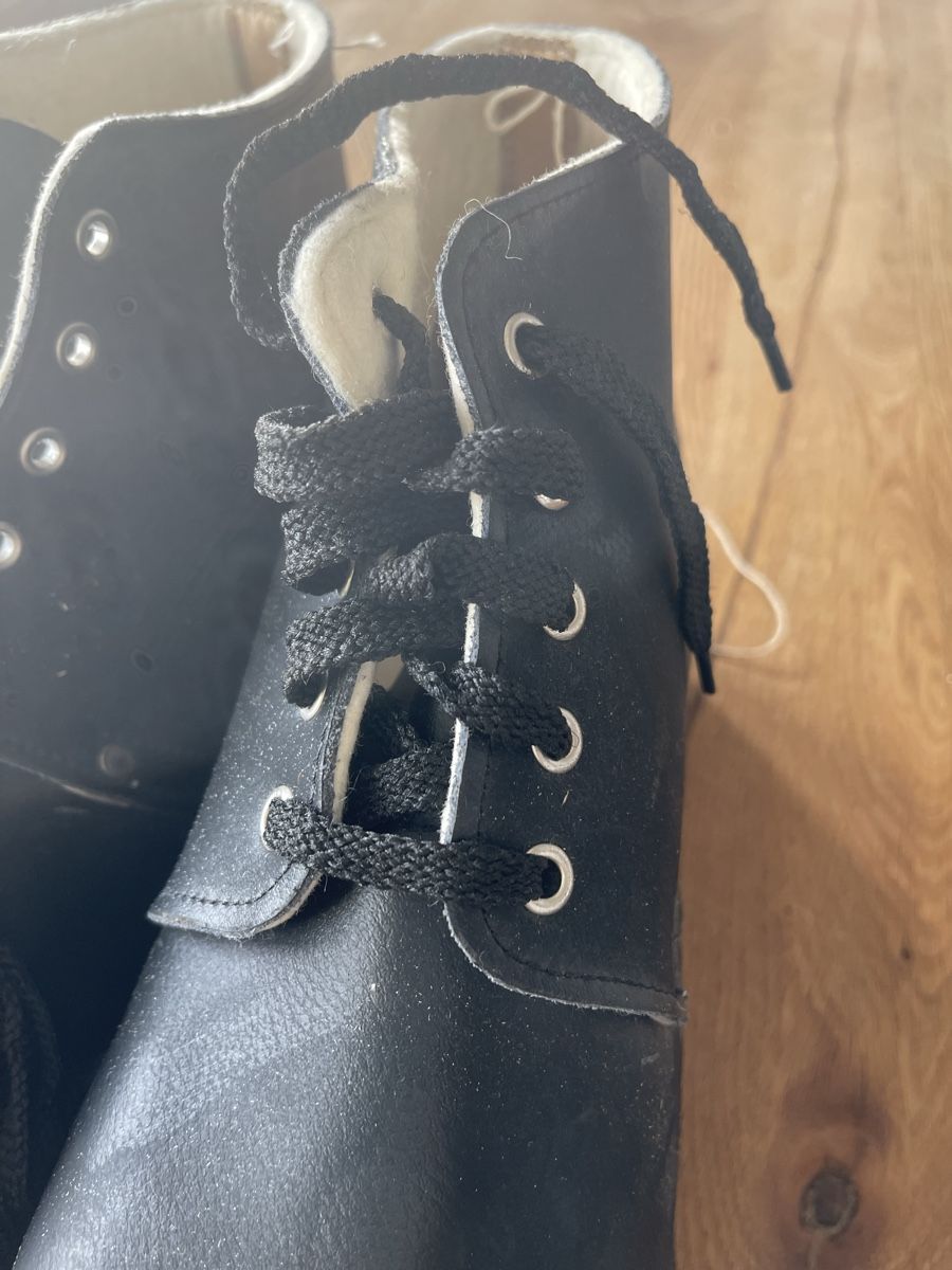 Herrenschuhe: Holzsohle Sicherheitsschuh Arbeitschuh 44 – Neu (gemäss Beschreibung) aus Waldstatt von Cremschnitte 3