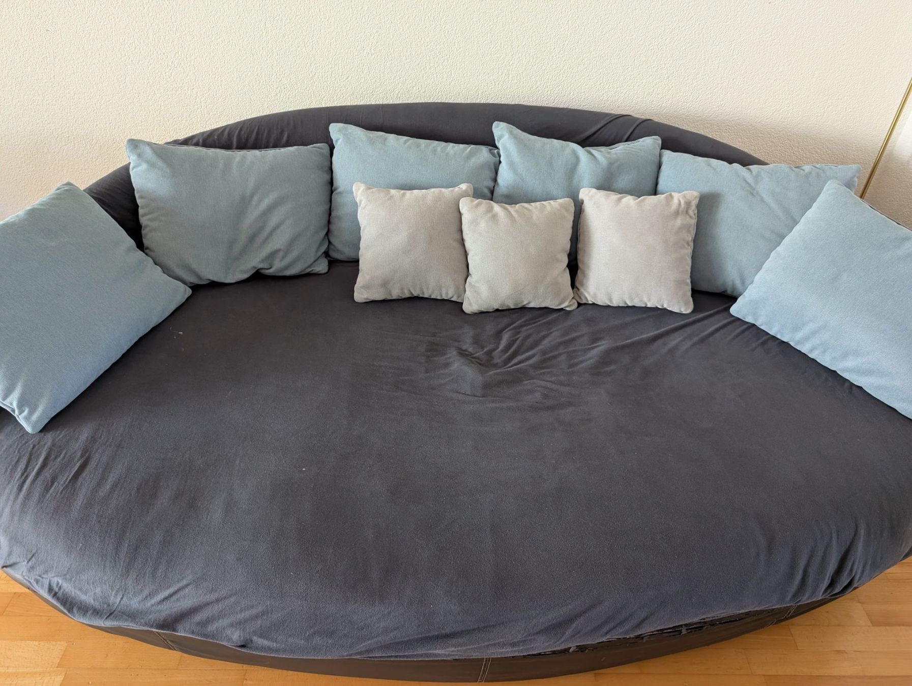 Conforama Divani: Grosses Sofa von Conforama – Usato da Pfäffikon SZ venduto da gosia912 5