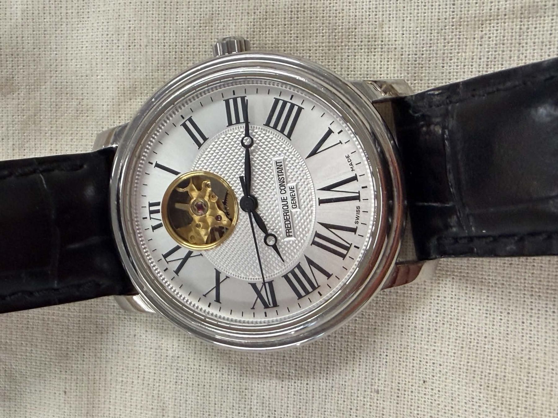 Frederique Constant Montres: Frédérique Constant classics heart beat automatic – D'occasion à Biel par sml_2vfx 1