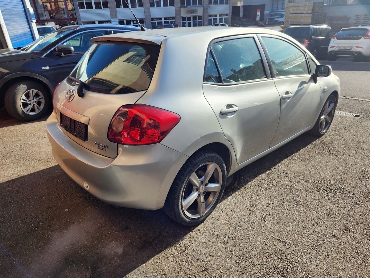 Toyota Autos: Toyota Auris 2,2 D-CAT – Defekt aus Uetendorf von Sathu96 6
