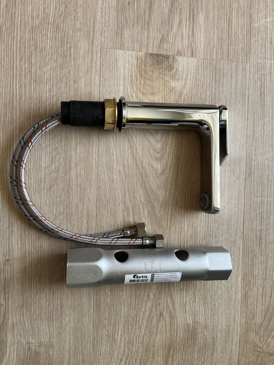 Rubinetteria: Gattoni Lavabo Faucet Chrome New Article 8140-B1 – Usato da Pully venduto da jer_kff6 4
