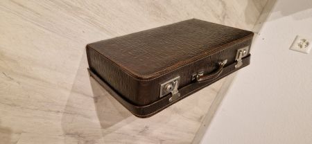 Vintage Koffer mit Krokoprägung