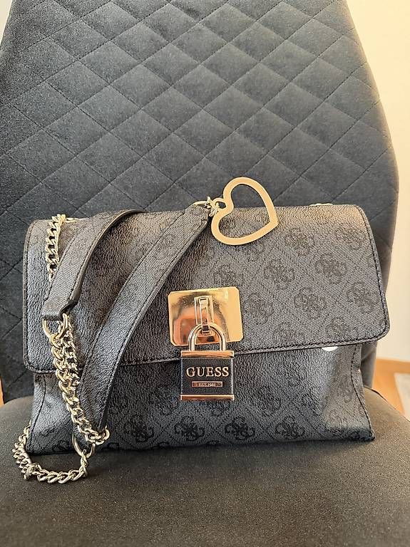 Borse da donna: Guess Tasche  – Nuovo e nell'imballaggio originale da Urdorf venduto da sha_nk9v