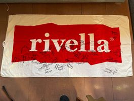 Rivella Badetuch signiert von Tennisspielerinen