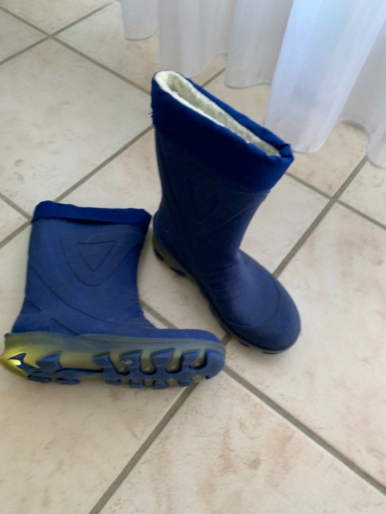 Scarpe per ragazzi: Kinder Regenstiefel Grösse 32 – Usato da Seon venduto da tweety19