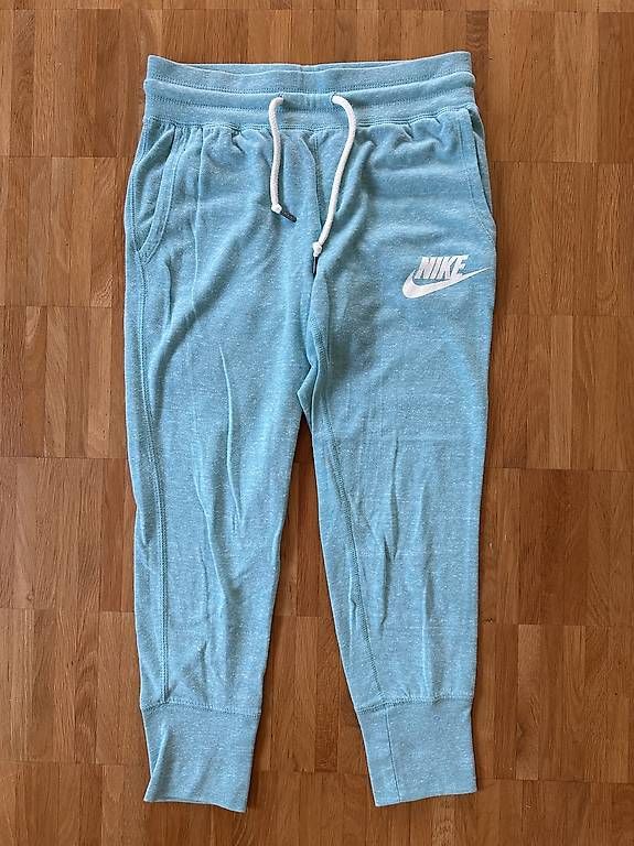Nike Pantaloni: Nike Trainerhosen – Usato da Zürich venduto da PetraBallon