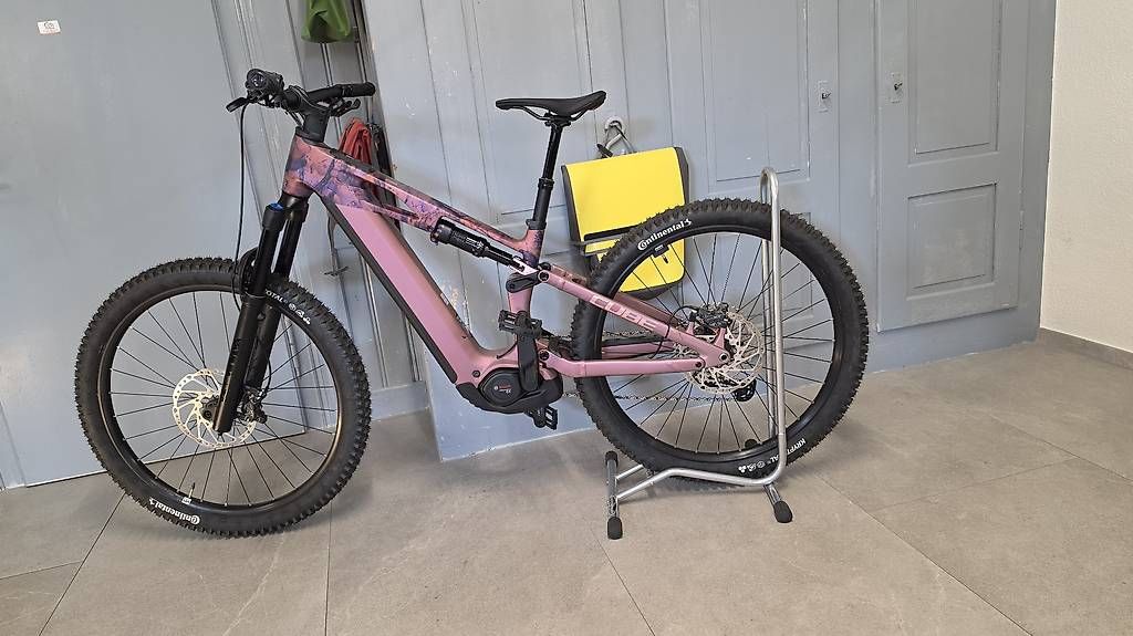 Vélos: E-Bike Cube Neu Carbon 800WH  – D'occasion à Bronschhofen par Timi.g
