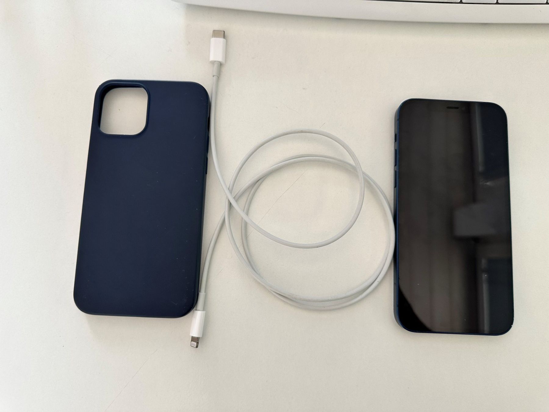 Apple Telefoni cellulari / Smartphones: iPhone 12, 64 GB, blau, mit Hülle & Ladekabel – Usato da Oetwil an der Limmat venduto da Phil1882 3