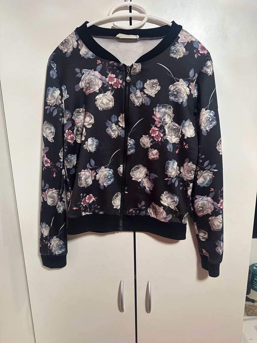 Giacche: Jacke mit Blumenmuster (S) – Usato da Schaan venduto da Hermine2018