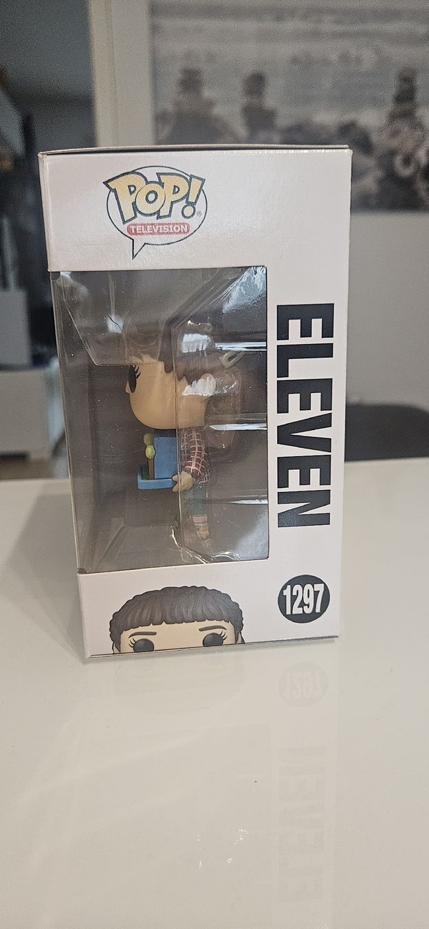 Funko Statuette: Funko Pop! Stranger Things - Eleven #1297 - – Nuovo (secondo la descrizione) da Lenzburg venduto da Sukiruza 1
