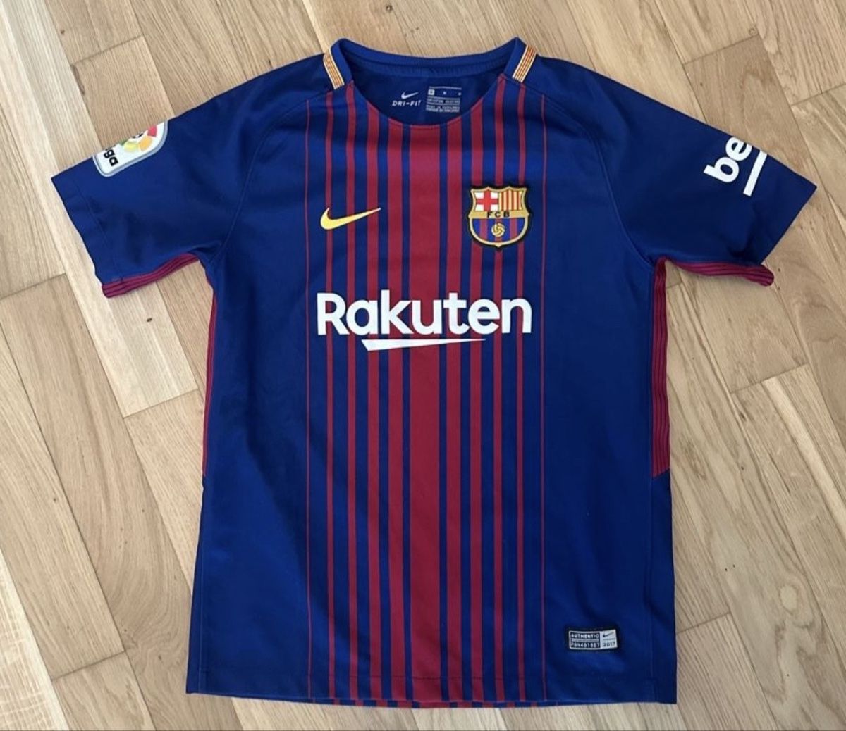 FC Barcelona Canottiere & Pantaloni: FC Barcelona Trikot Gr M – Usato da Aarau venduto da E.Malbec