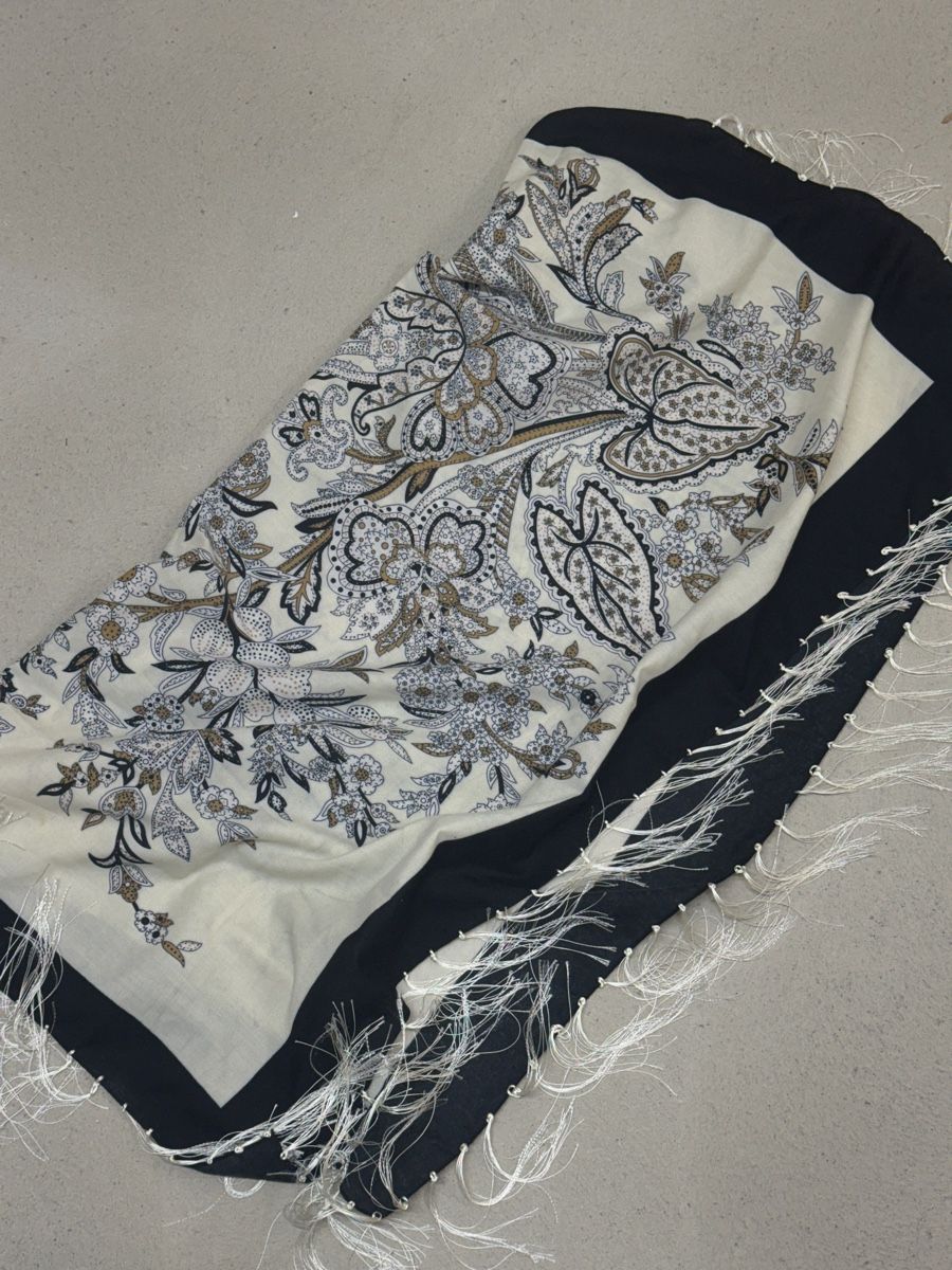 Foulards, Tücher & Schals: Schal mit Fransen im Paisley-Muster – Neu (gemäss Beschreibung) aus Güttingen von Nkskn 1