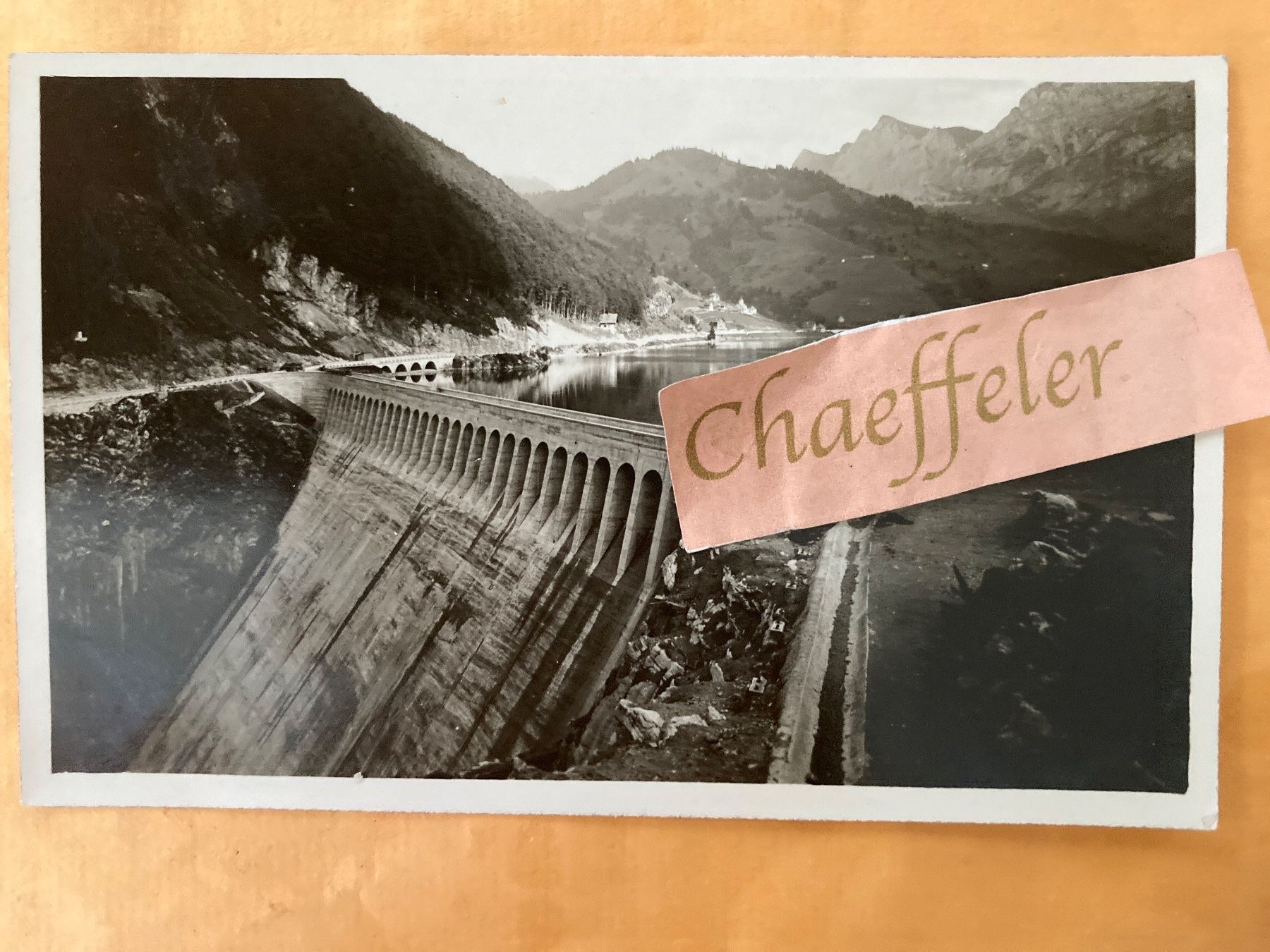 Cartoline postali: 1929 Kraftwerk Wäggithal, Staumauer, Stausee – Usato da Zürich venduto da Chaeffeler